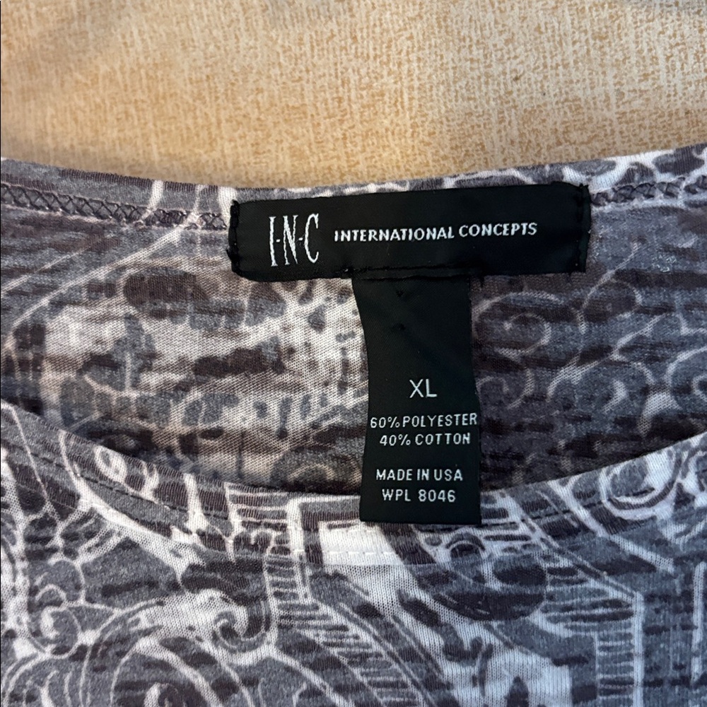 INC International Concepts Gray and White Long Sleeve embellished Top xl - Picture 4 of 5